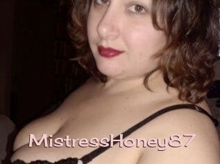 MistressHoney87